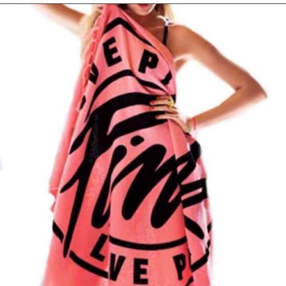 Pink by Victoria Secret Beach Blanket w/Fringes Pink Cotton NWOT Gorgeous - Picture 1 of 4